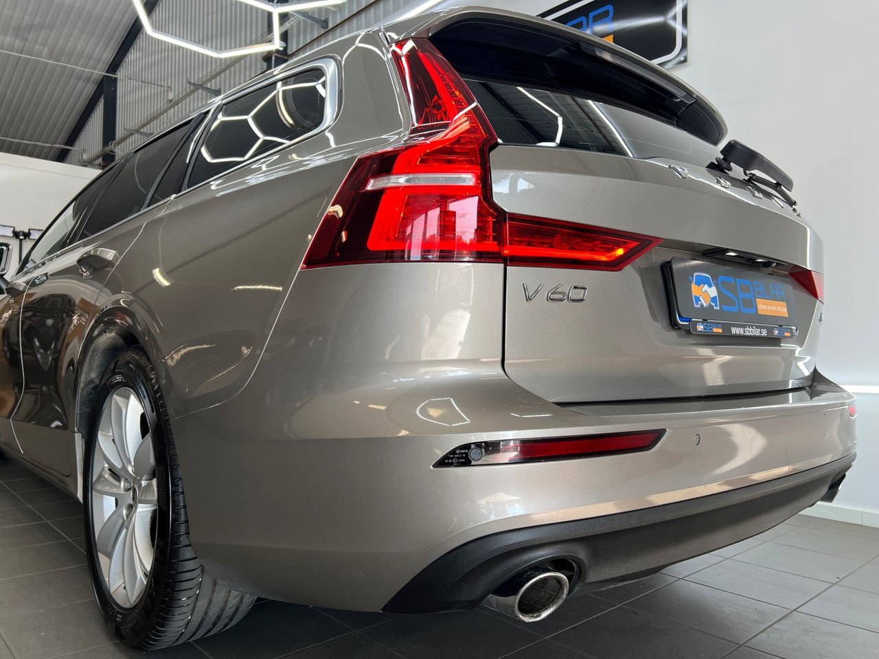 Volvo V60 D4 Geartronic, 8-trins, 190ps, 2019