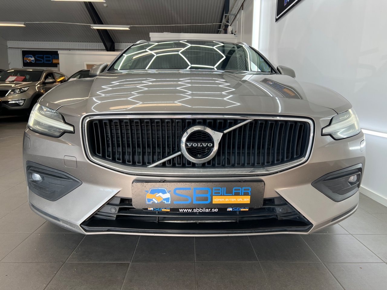 Volvo V60 D4 Geartronic, 8-trins, 190ps, 2019