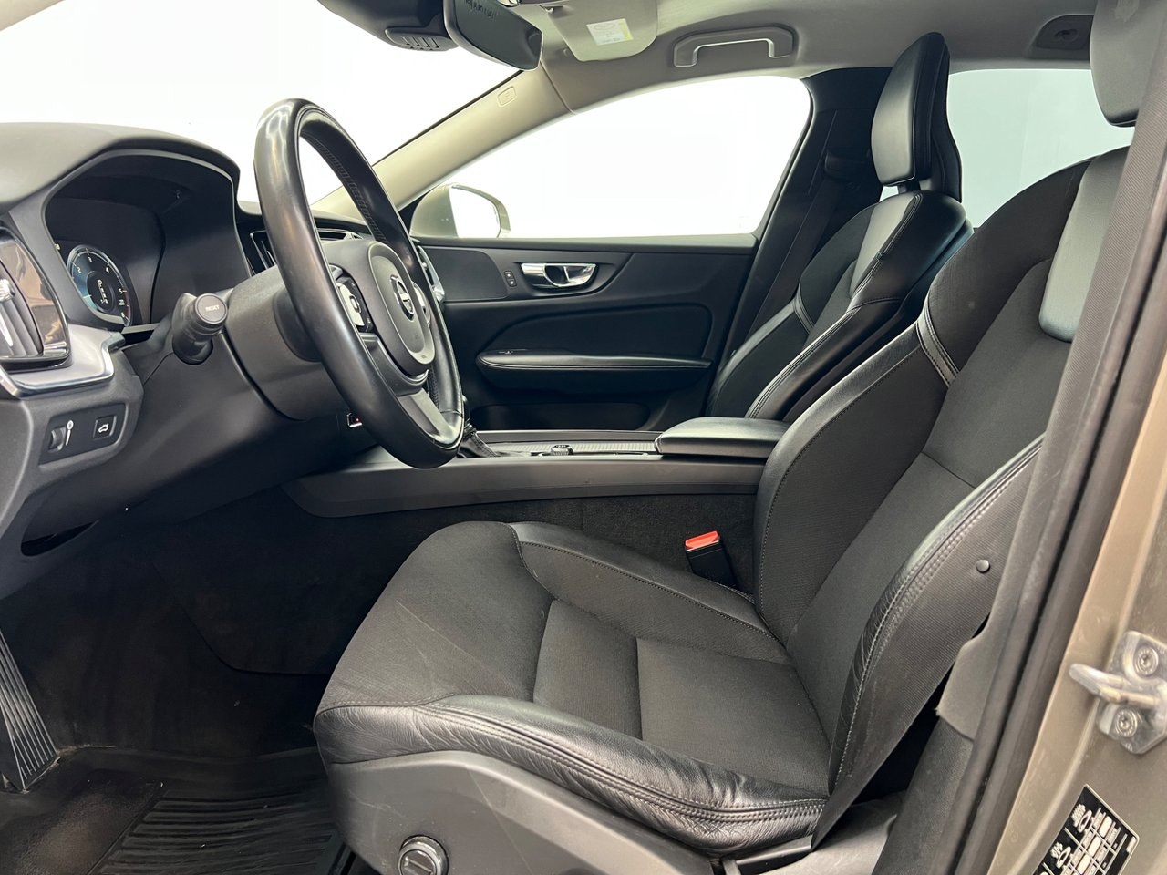 Volvo V60 D4 Geartronic, 8-trins, 190ps, 2019