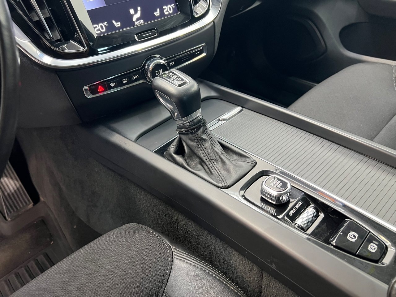 Volvo V60 D4 Geartronic, 8-trins, 190ps, 2019