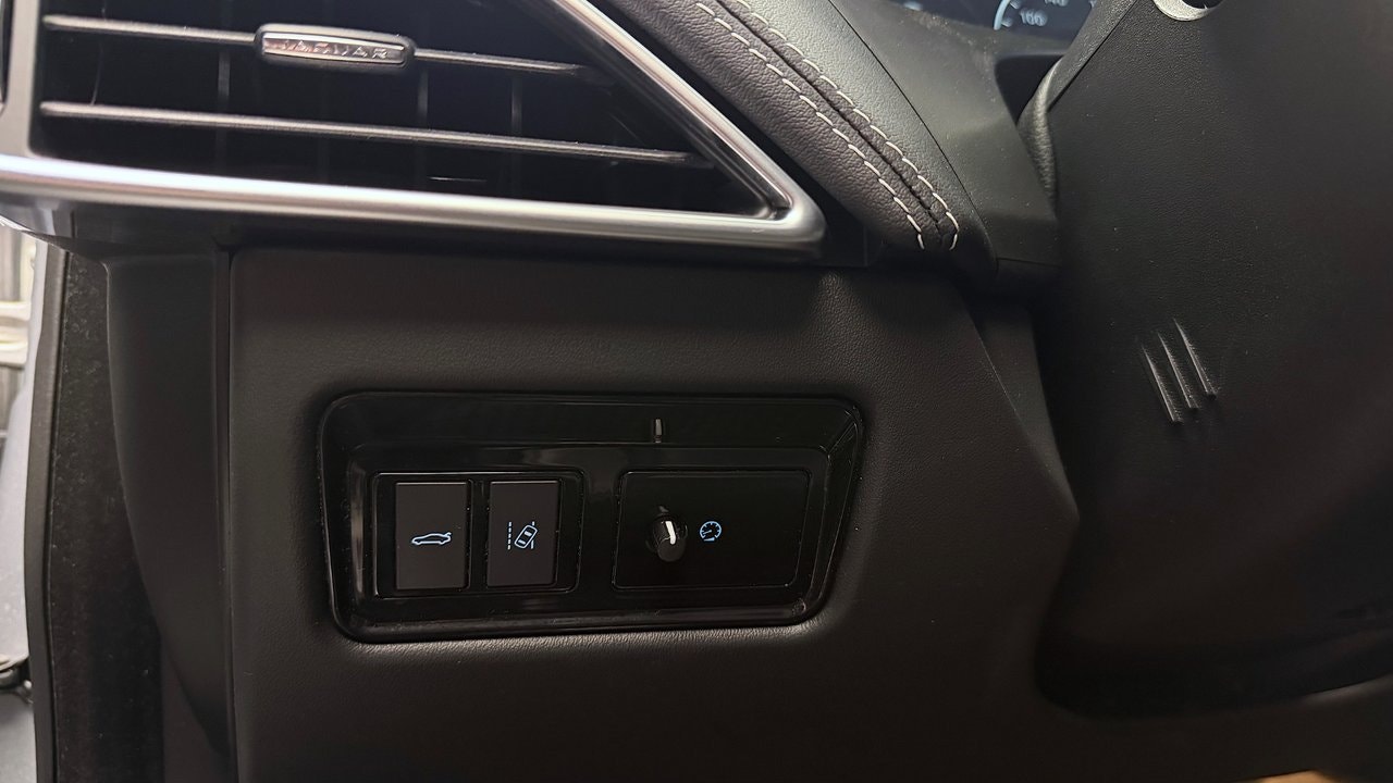 Jaguar XE 20t Automatic, 8-trins, 200ps, 2018