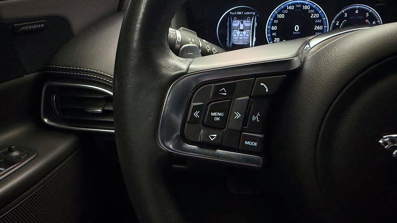 Jaguar XE 20t Automatic, 8-trins, 200ps, 2018