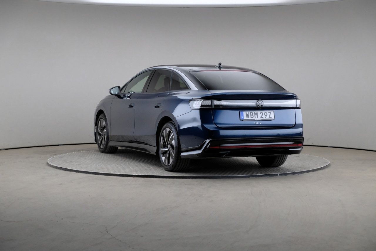 Volkswagen ID.7 Pro, 286ps, 2025