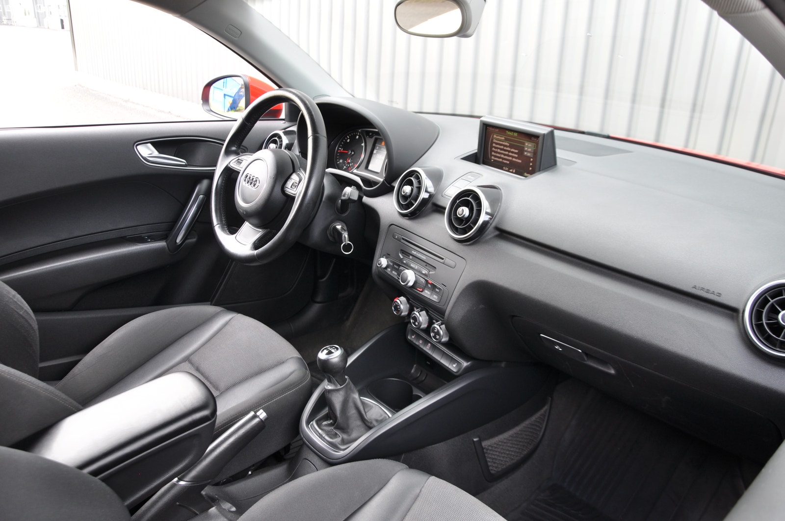 Audi A1 1.6 TDI  Manual, 105hp, 2011