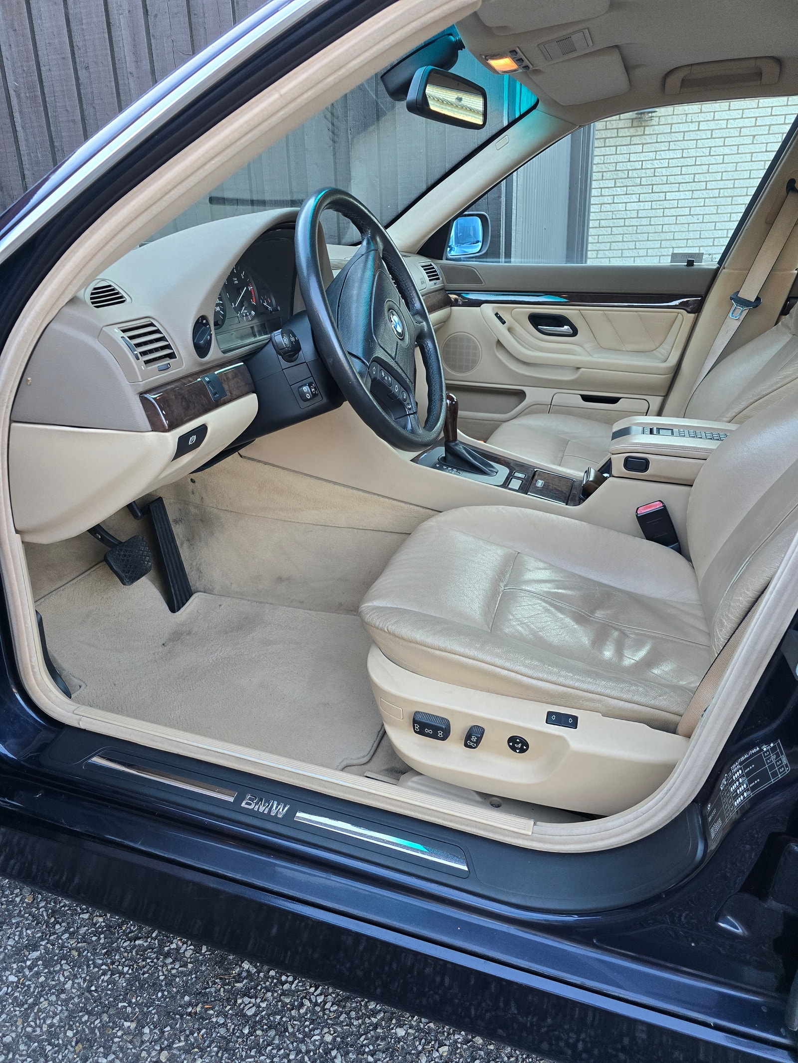 BMW 740i Automatic, 5-trins, 286ps, 1999