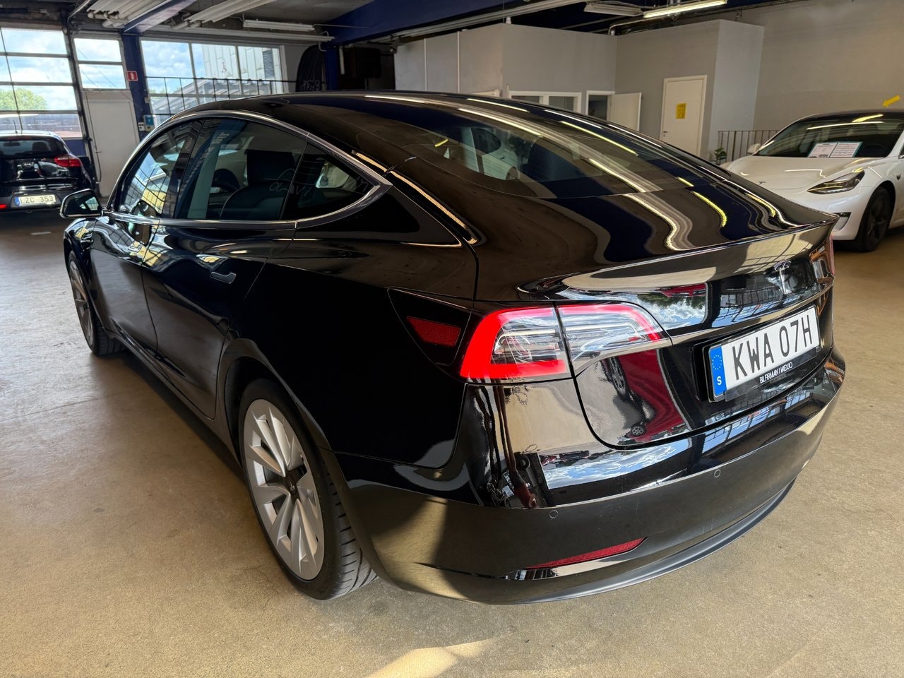 Tesla Model 3 Standard Range Plus, 325hk, 2020