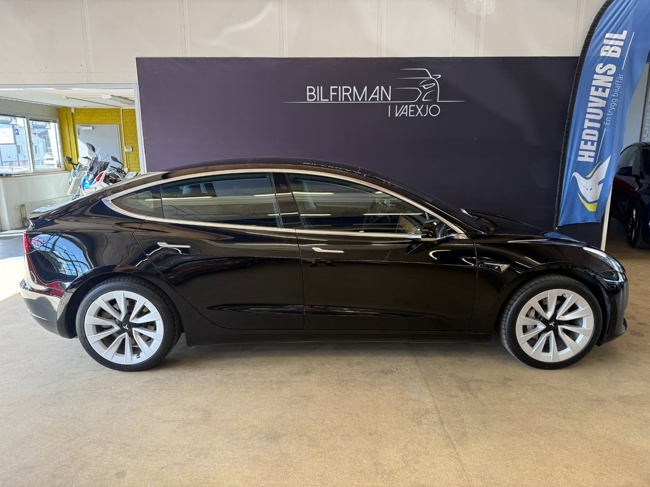 Tesla Model 3 Standard Range Plus, 325hk, 2020