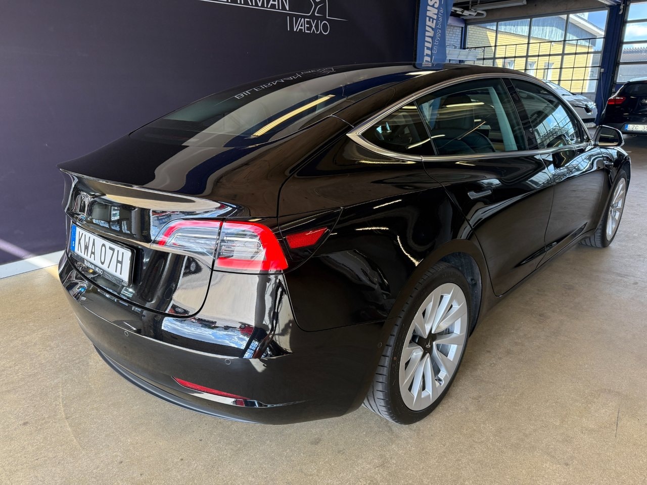 Tesla Model 3 Standard Range Plus, 325hk, 2020