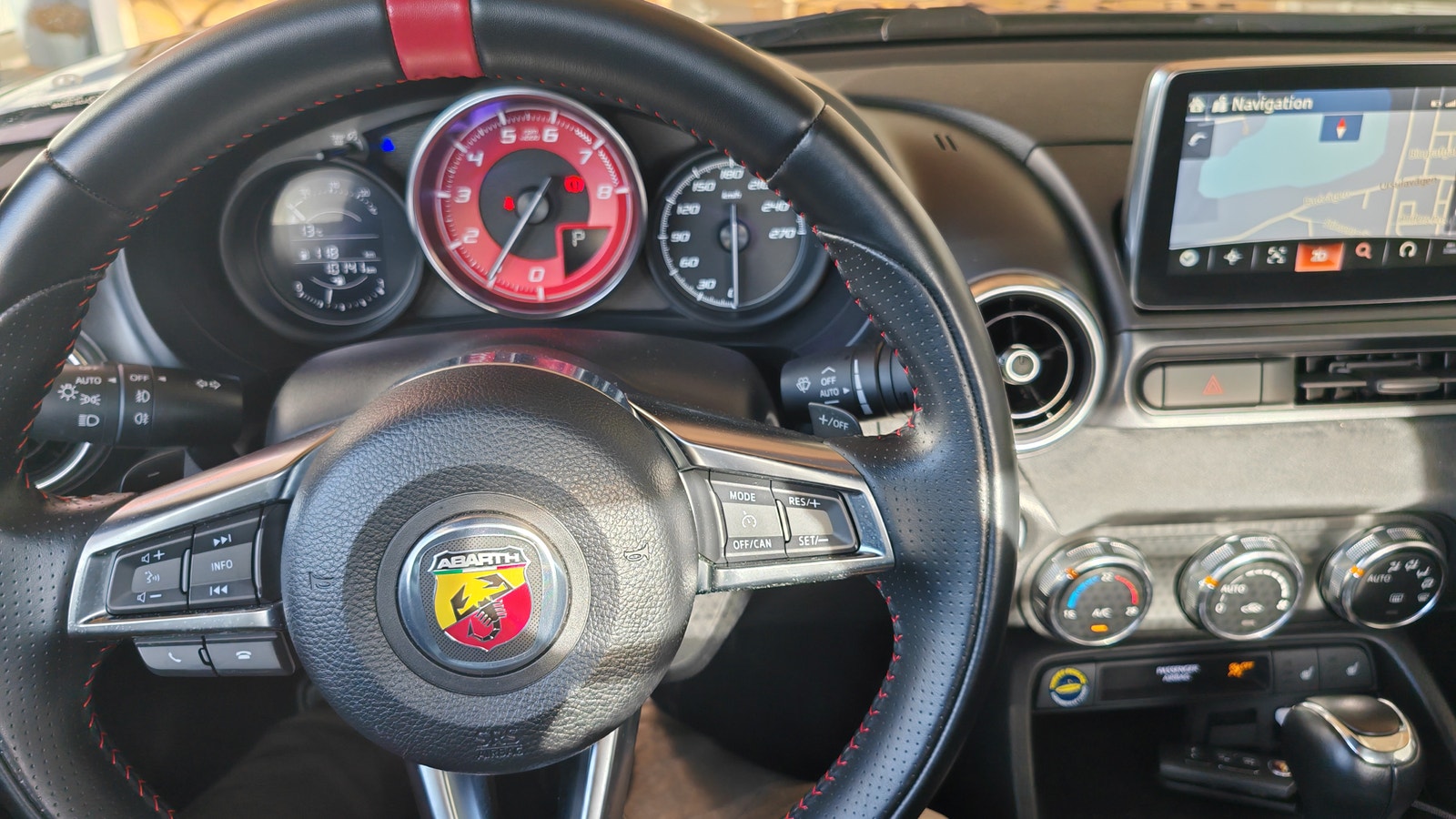 Abarth 124 Spider 1.4 16V MultiAir Automatic, 6-trins, 170ps, 2017