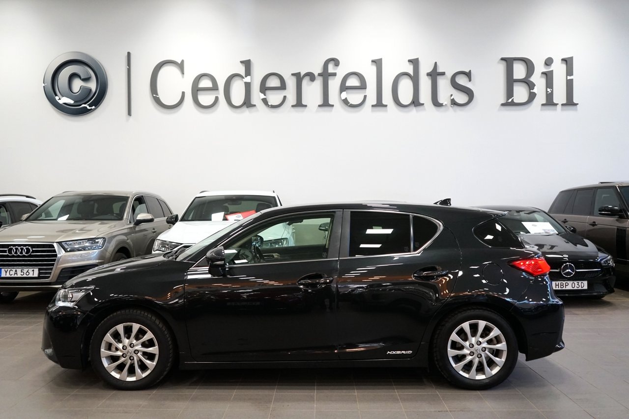 Lexus CT 136 л.с.