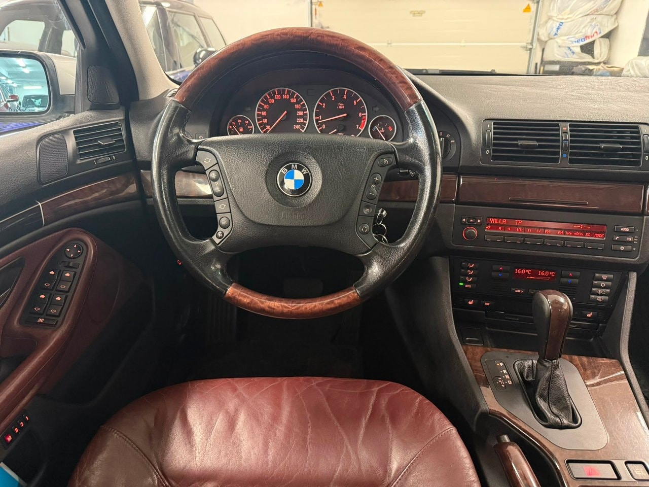 BMW 525i Sedan Automatic, 5-trins, 192ps, 2002
