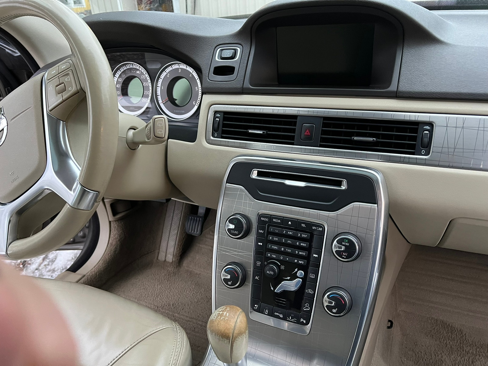 Volvo XC70 D5 AWD Manuell, 6-trinn, 215hk, 2012