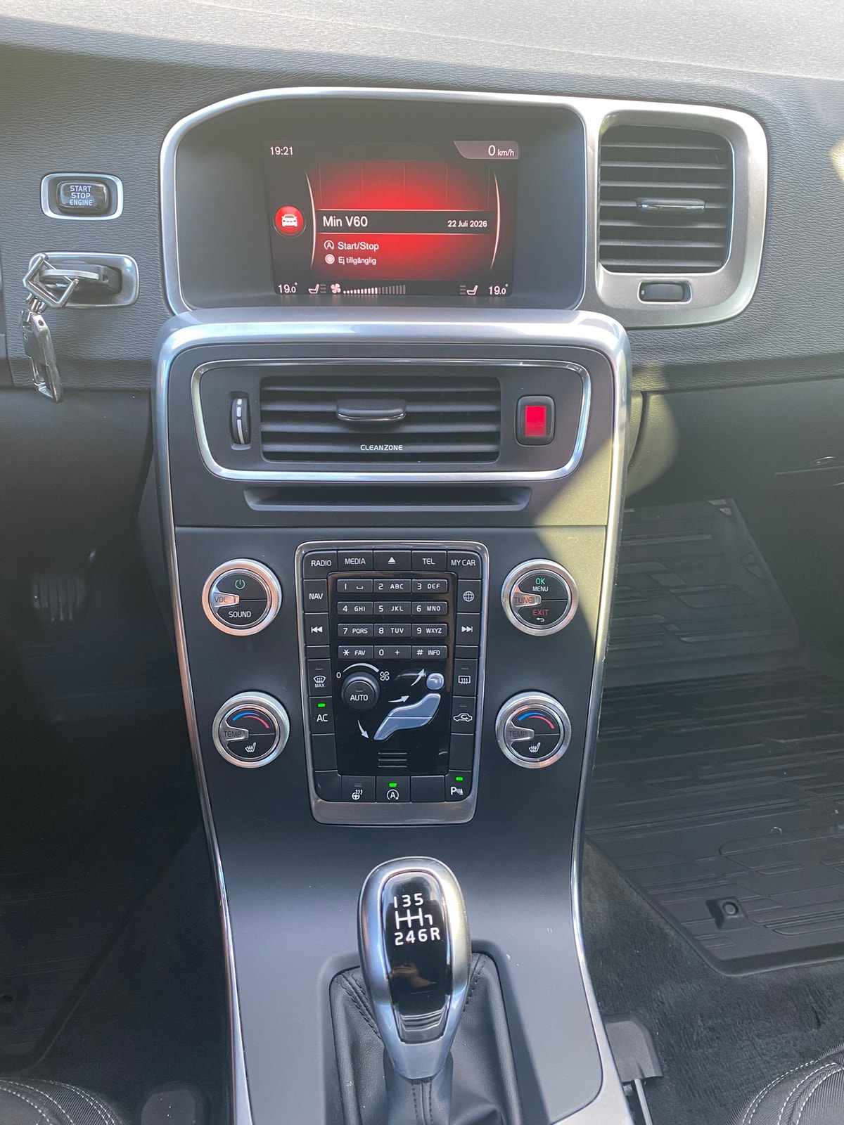 Volvo V60 T3 Manual, 6-trins, 152ps, 2018