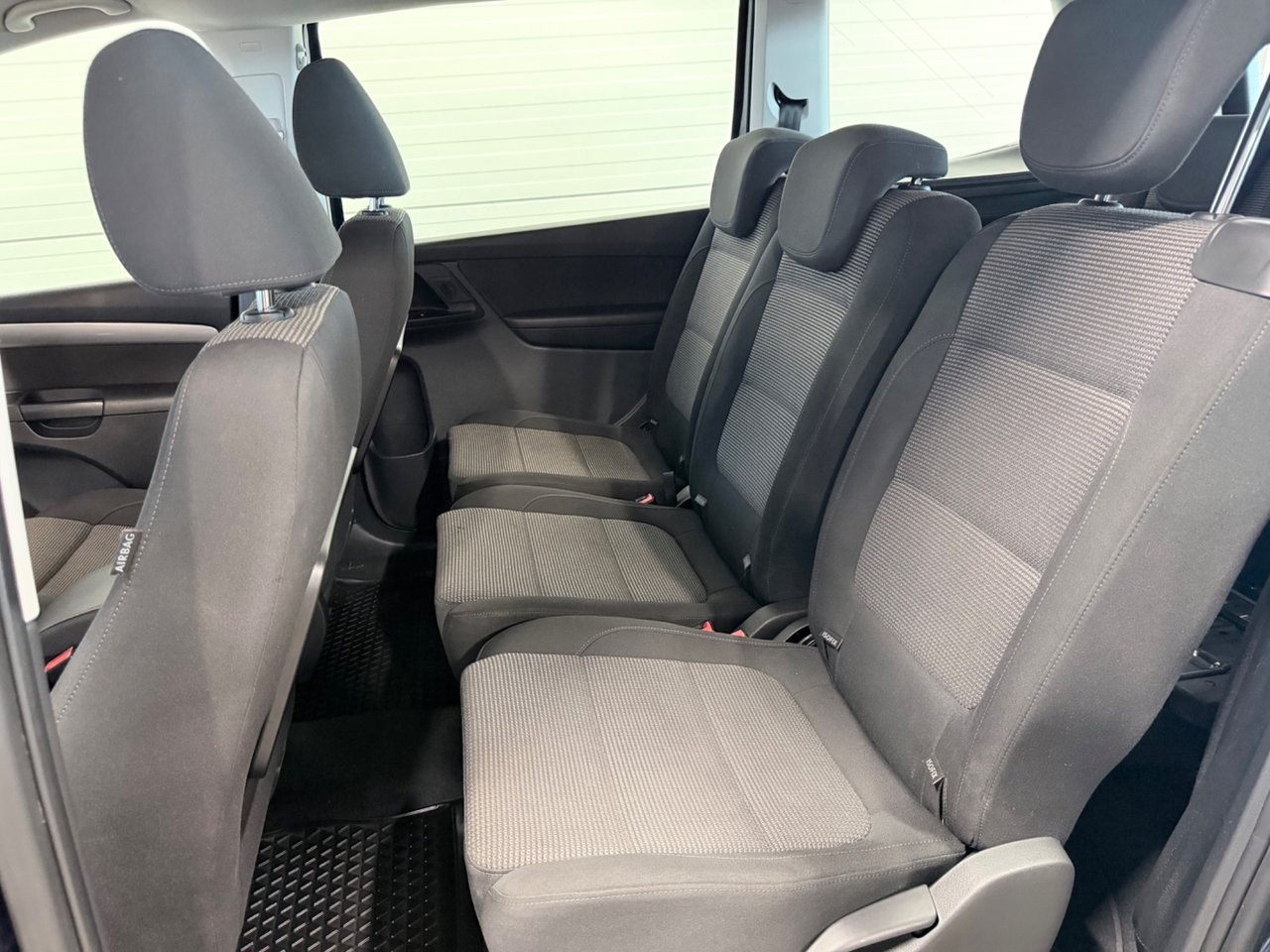 Volkswagen Sharan 7-seater 2.0 TDI DPF BMT Manuell, 140hk, 2011