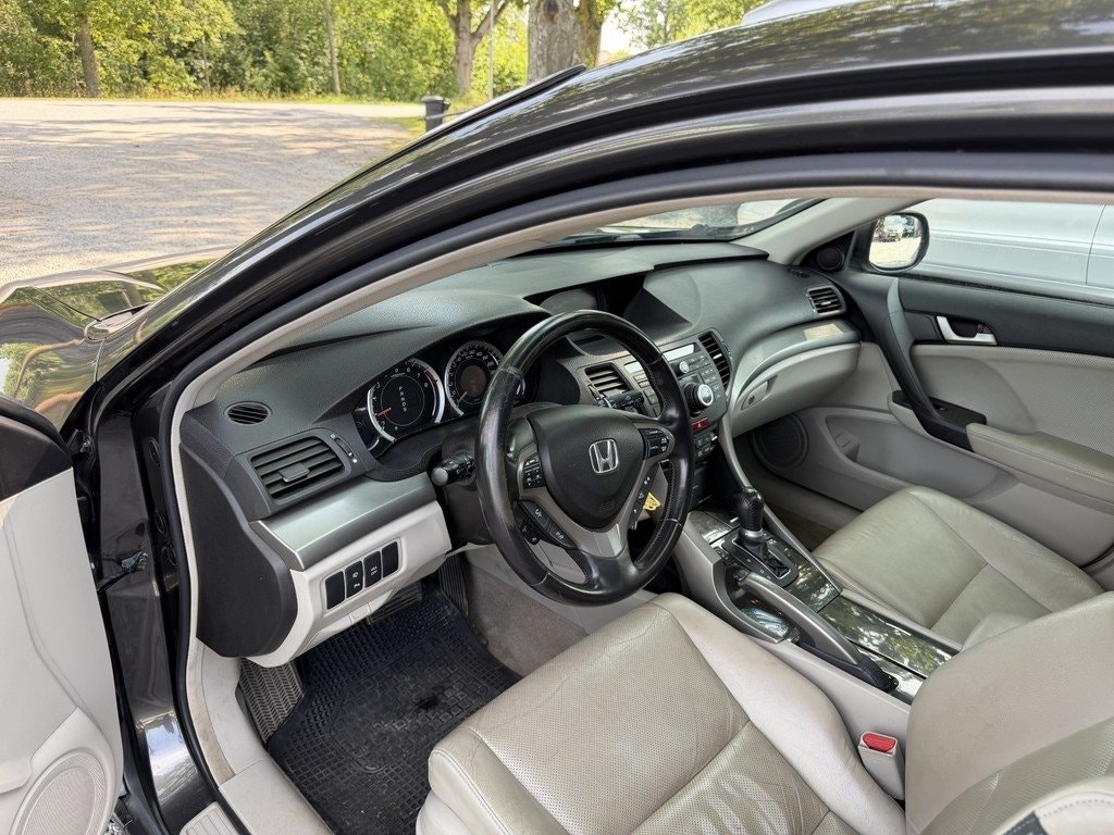 Honda Accord Tourer 2.4 i-VTEC Automatic, 201hp, 2009