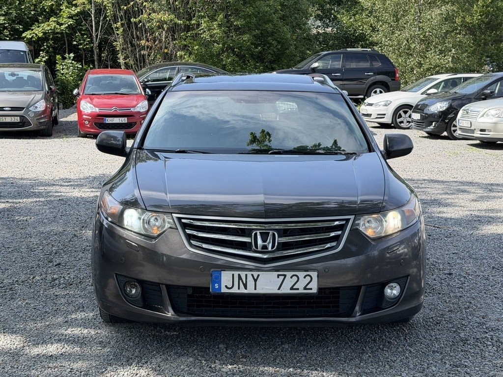 Honda Accord Tourer 2.4 i-VTEC Automatic, 201hp, 2009