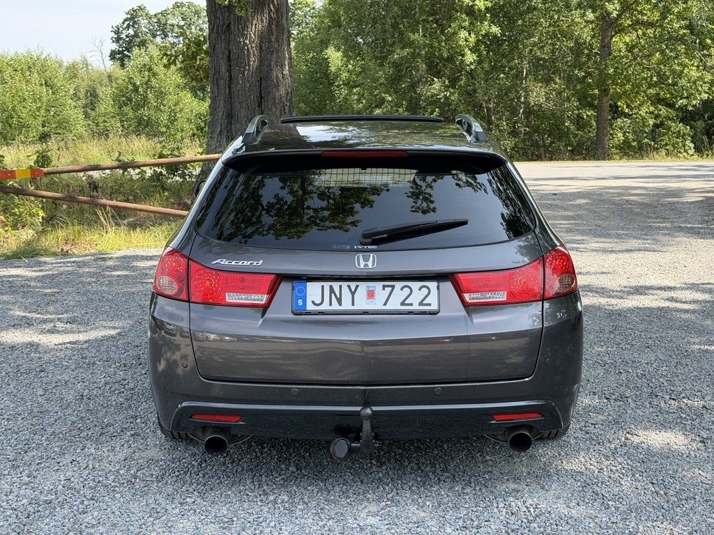 Honda Accord Tourer 2.4 i-VTEC Automatic, 201hp, 2009