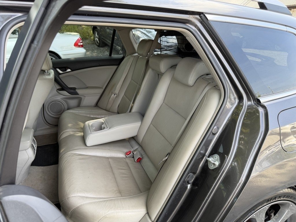Honda Accord Tourer 2.4 i-VTEC Automatic, 201hp, 2009
