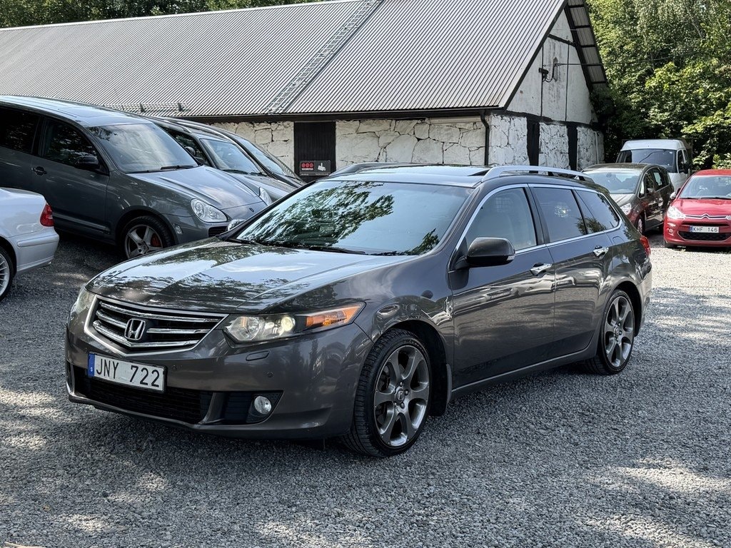 Honda Accord Tourer 2.4 i-VTEC Automatic, 201hp, 2009