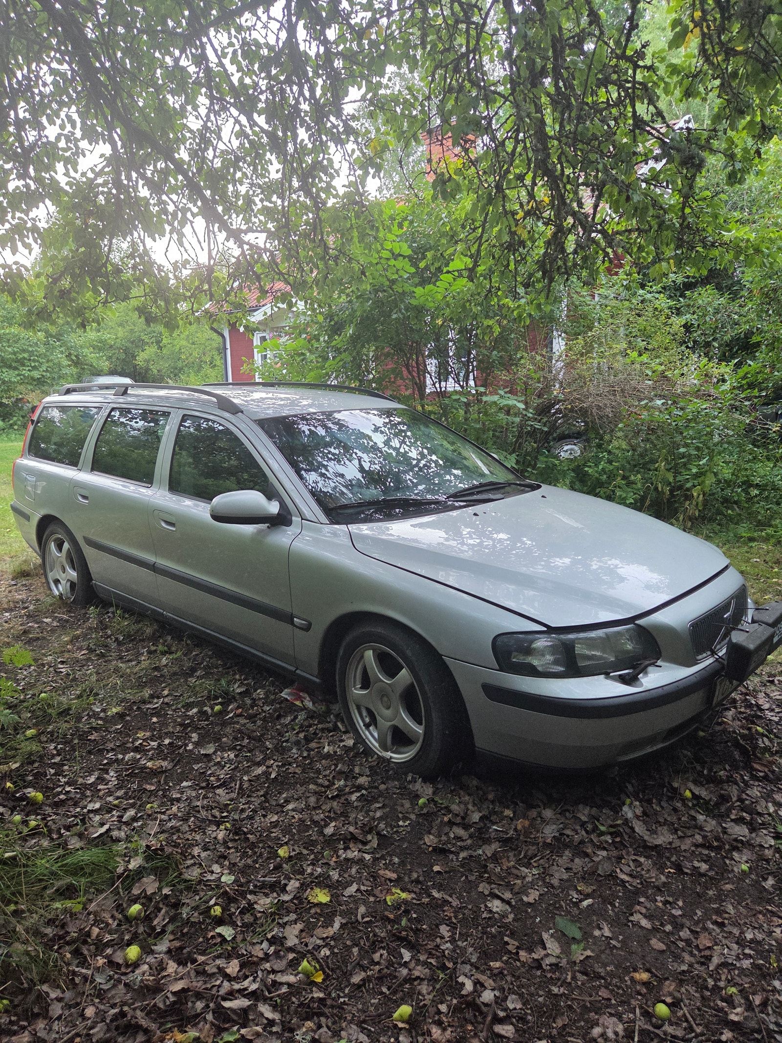 Volvo V70 D5 Automatic, 163hp, 2002