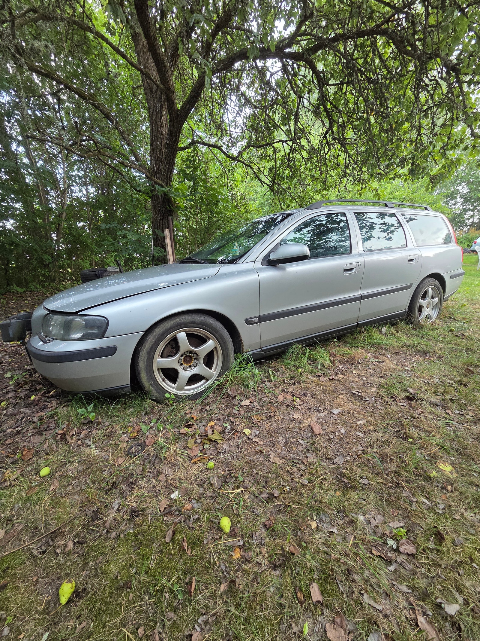 Volvo V70 D5 Automatic, 163hp, 2002