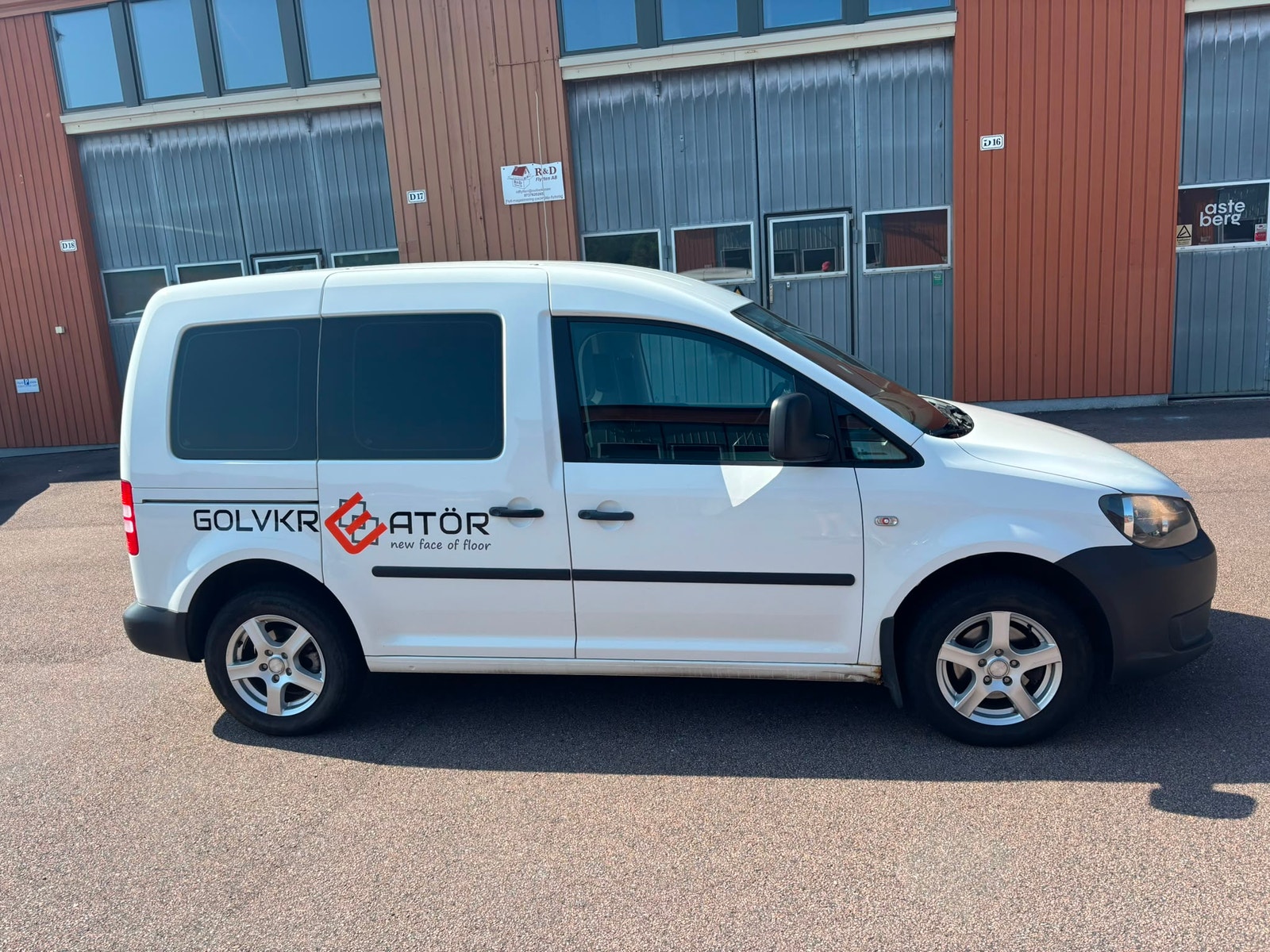 Volkswagen Caddy 1.6 TDI Manual, 5-trins, 75ps, 2011