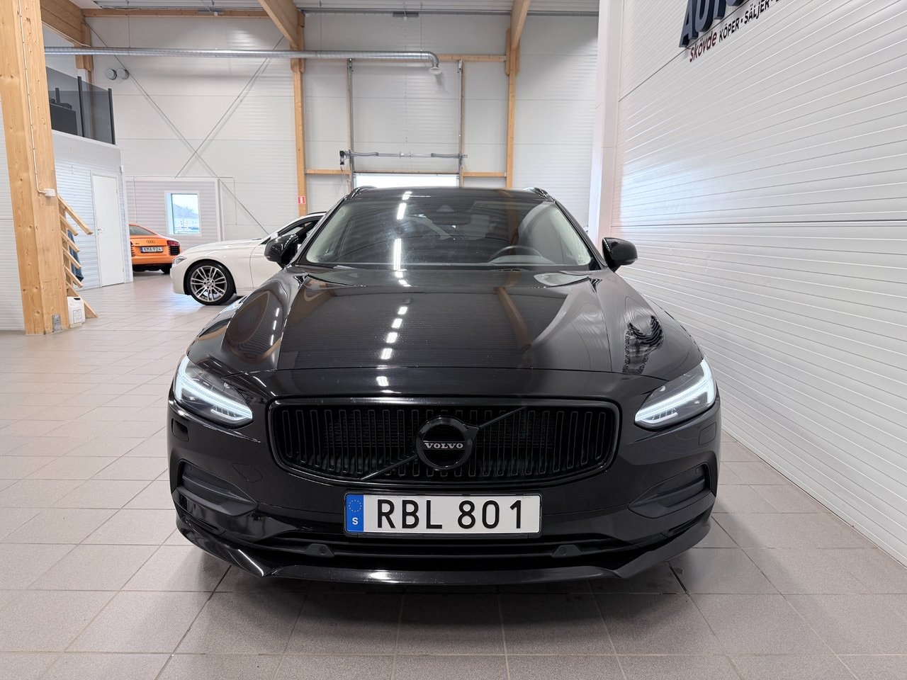 Volvo V90 T4 Geartronic, 8-trins, 190ps, 2019