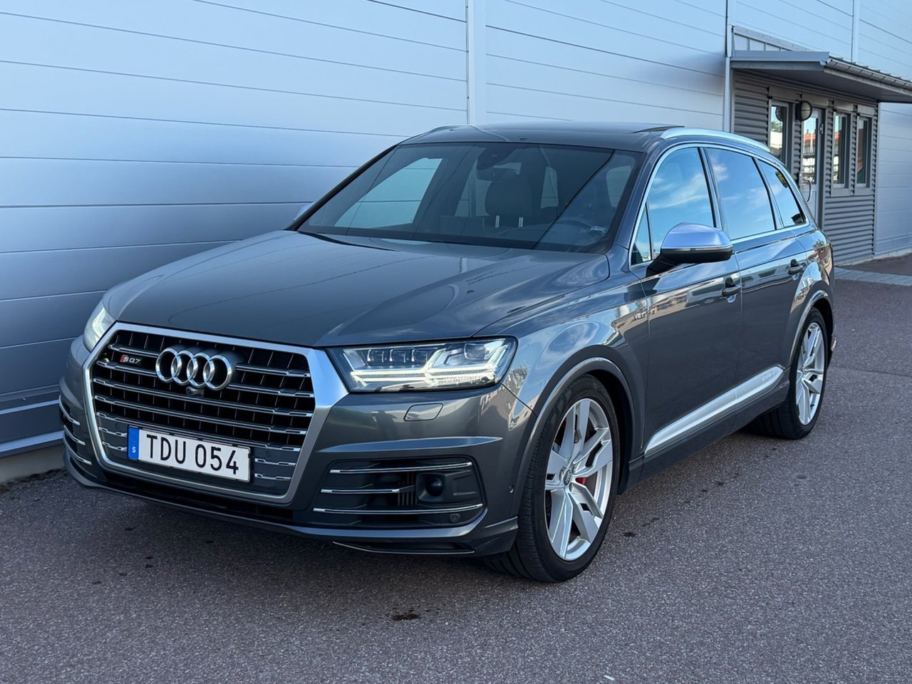 Audi SQ7 435 л.с.