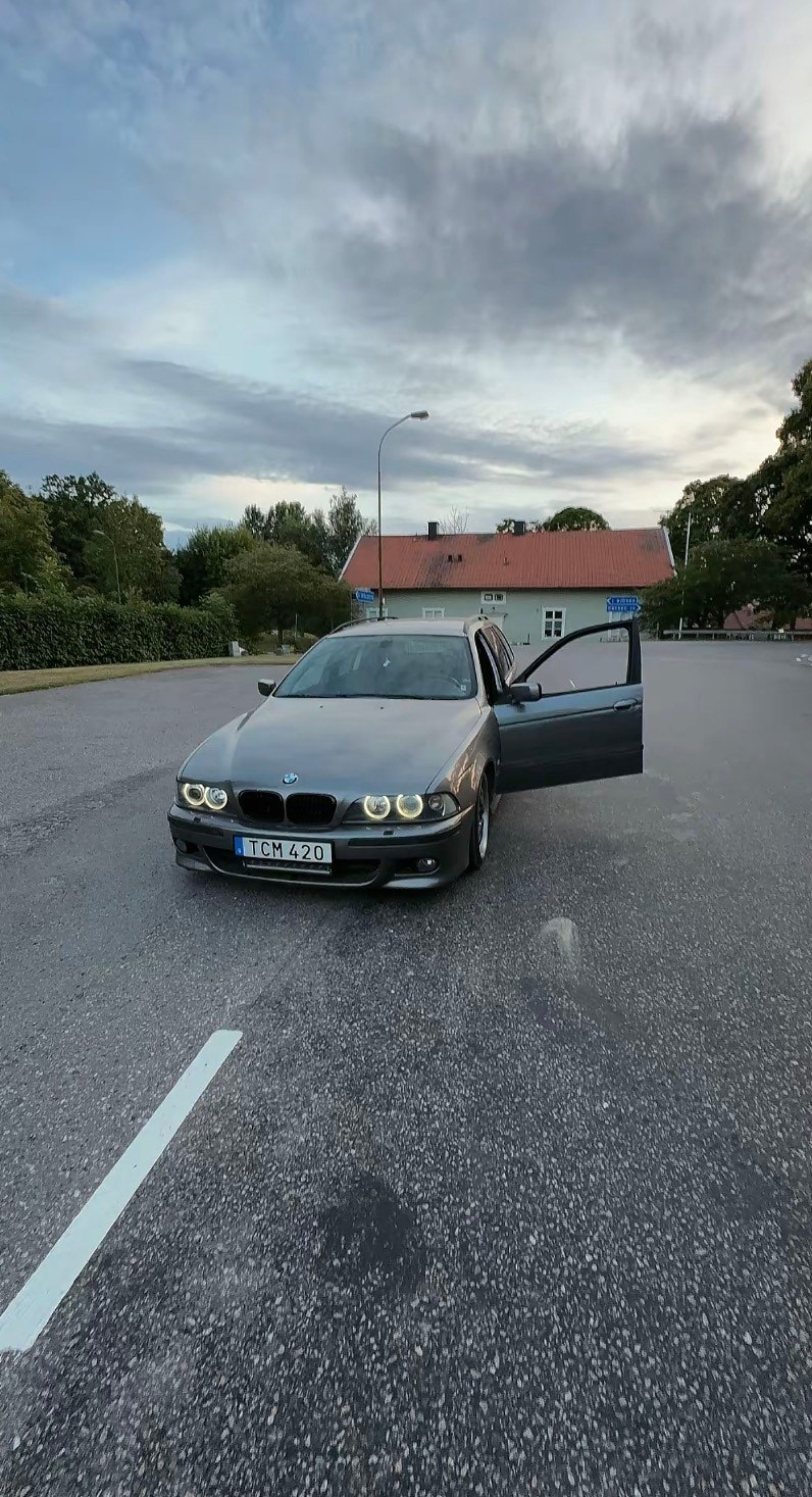 BMW 525i Touring Manual, 192hp, 2002