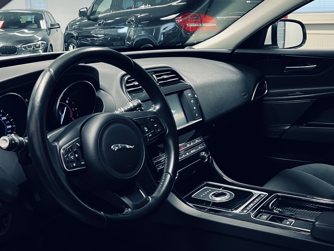 Jaguar XE 20d Automatic, 8-trins, 180ps, 2018