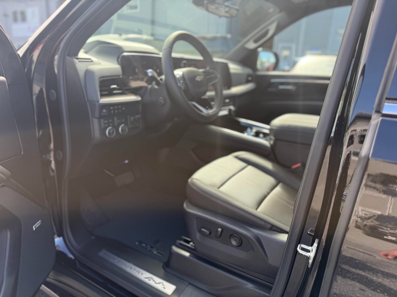 Chevrolet Suburban 6.2 V8 Hydra-Matic, 426hp, 2026