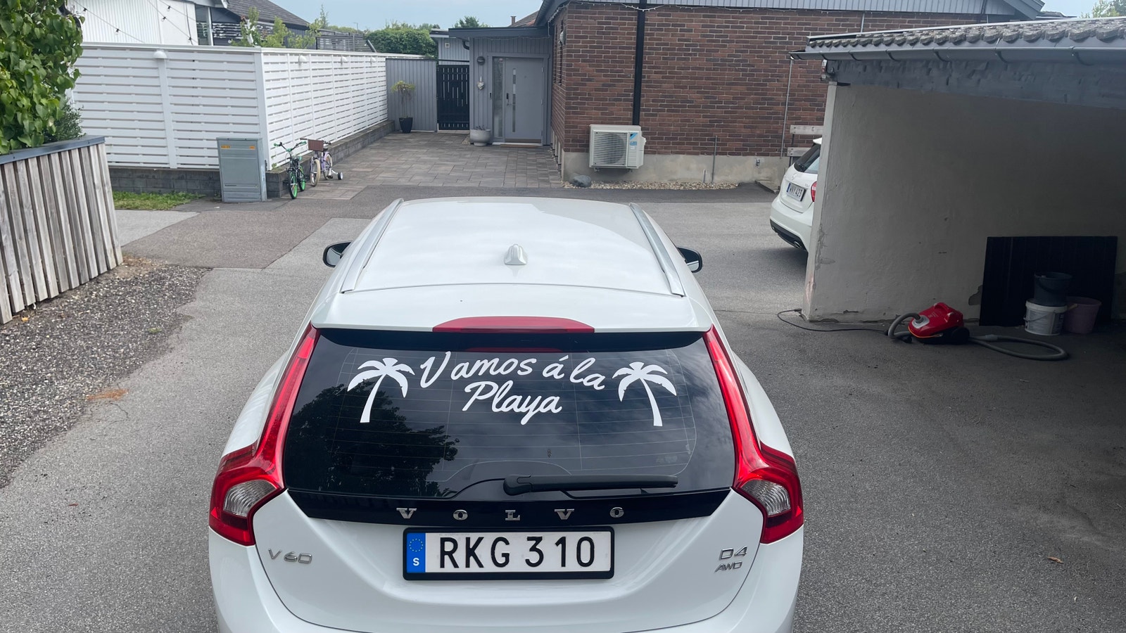 Volvo V60 D4 AWD Geartronic, 163hp, 2014