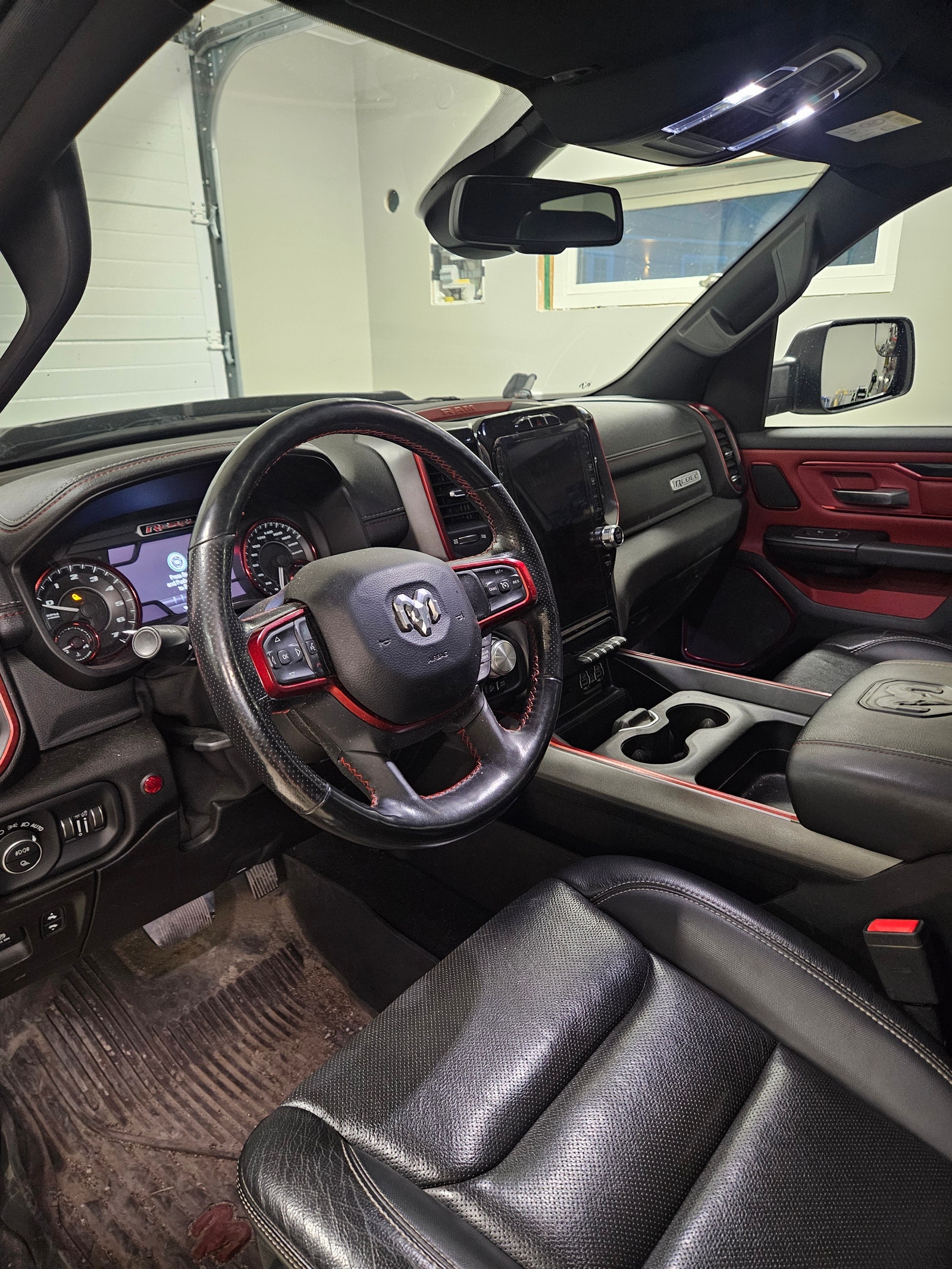 RAM 1500 Crew Cab 5.7 V8 HEMI Flex Fuel 4x4 TorqueFlite, 395hk, 2019