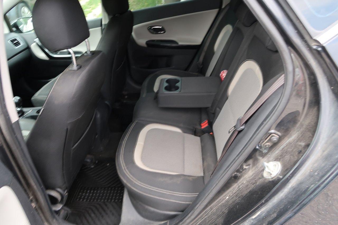 Kia cee'd 1.6 CRDi Manual, 6-trins, 110ps, 2015
