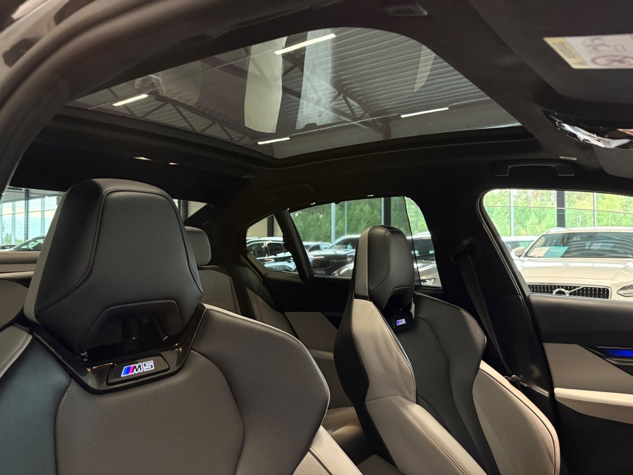 BMW M5 Steptronic, 727hk, 2025