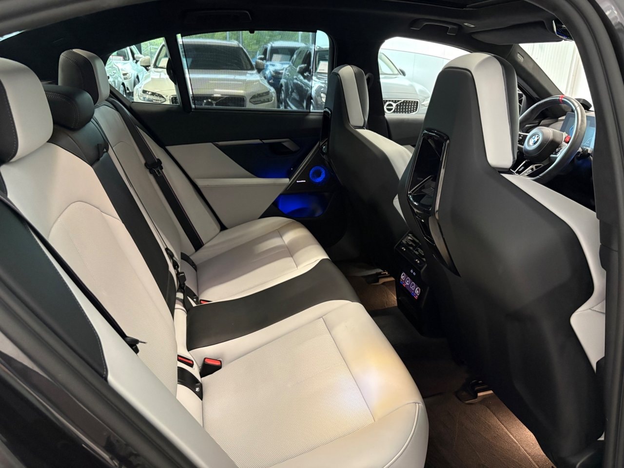 BMW M5 Steptronic, 727hk, 2025