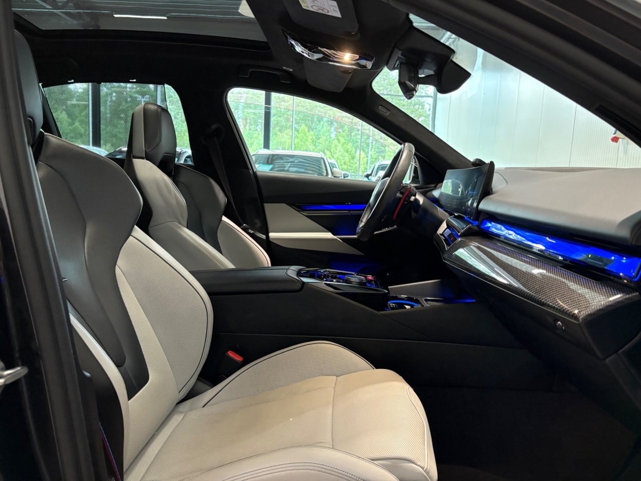 BMW M5 Steptronic, 727hk, 2025