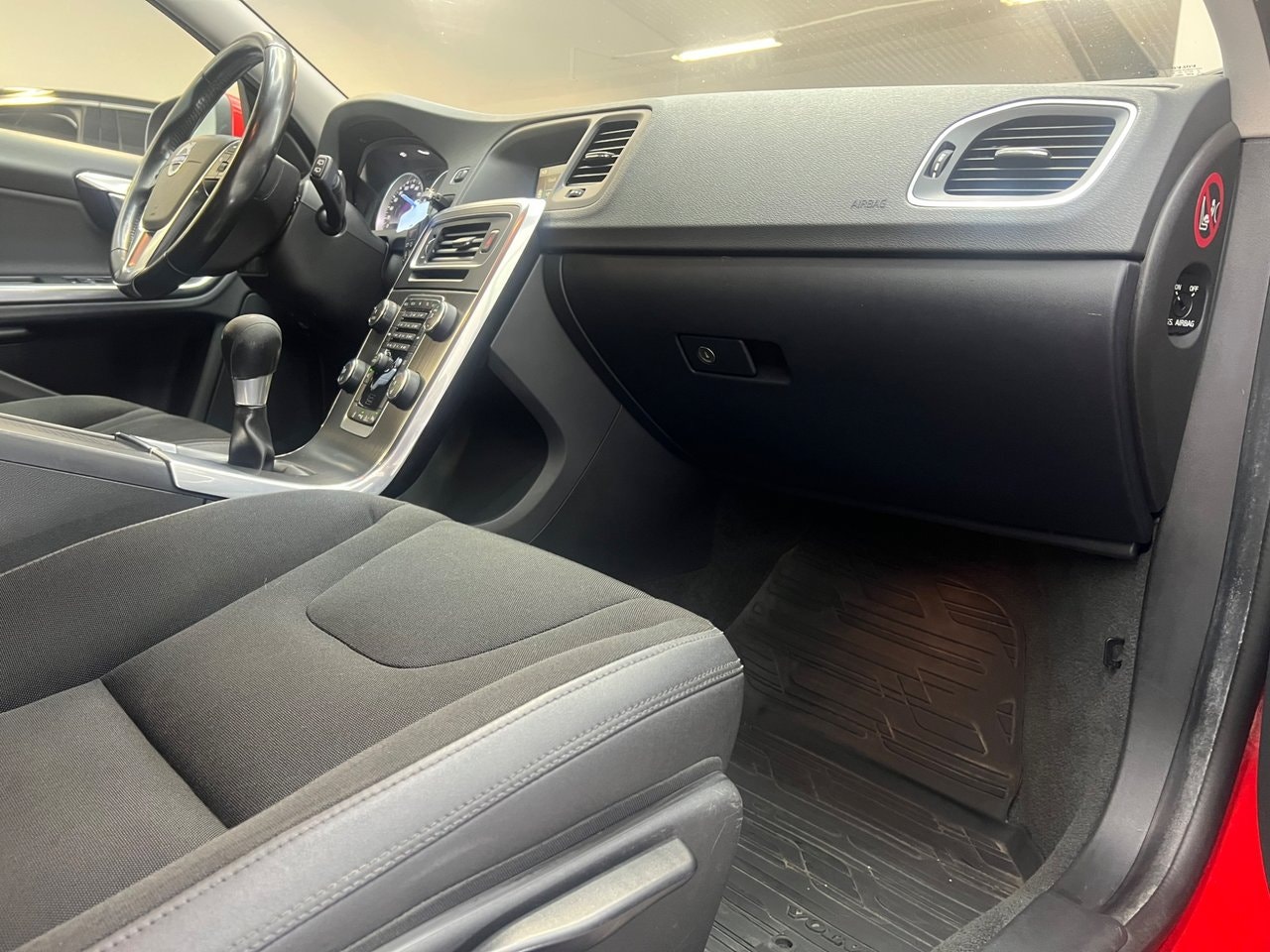Volvo V60 DRIVe Manual, 6-trins, 115ps, 2012