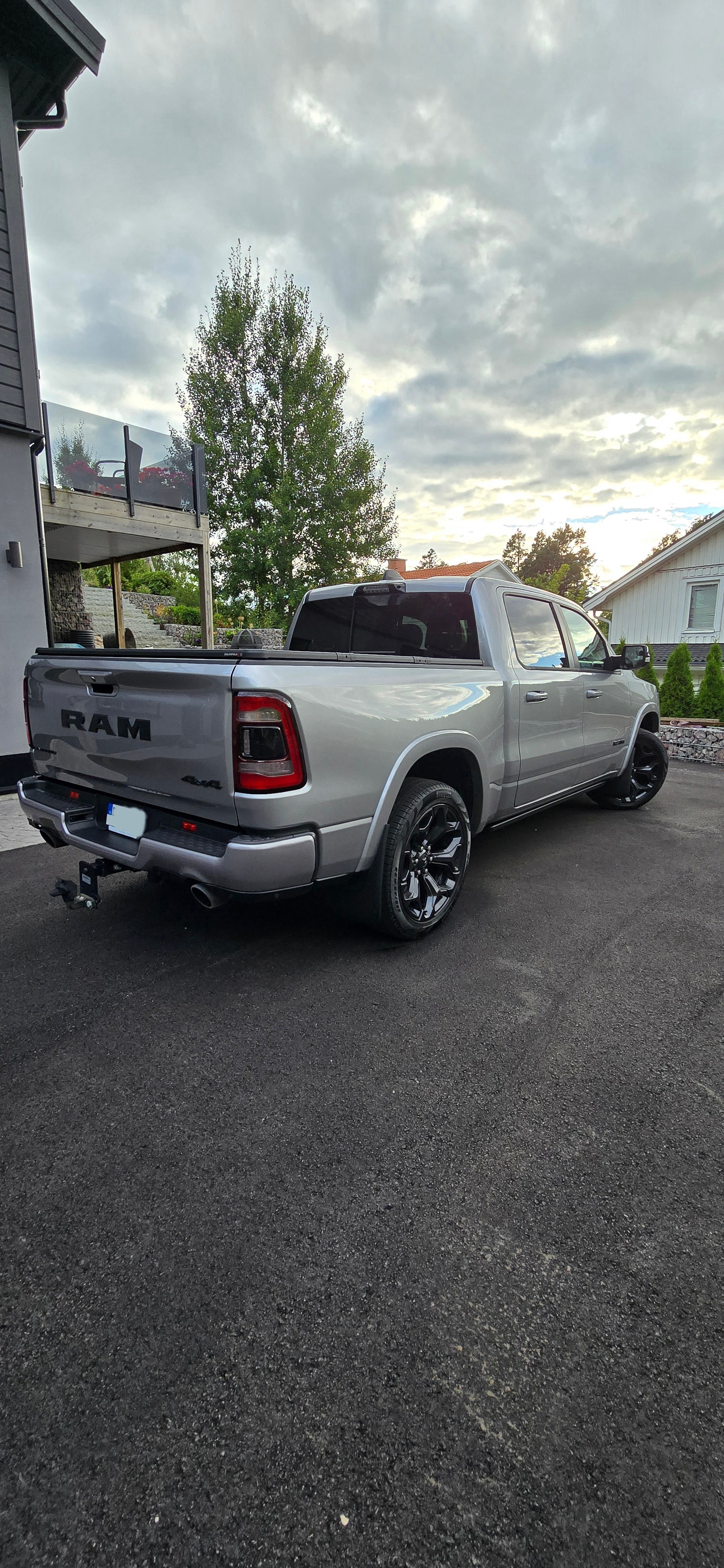 RAM 1500 Crew Cab 5.7 V8 HEMI Flex Fuel 4x4 TorqueFlite, 395hk, 2022