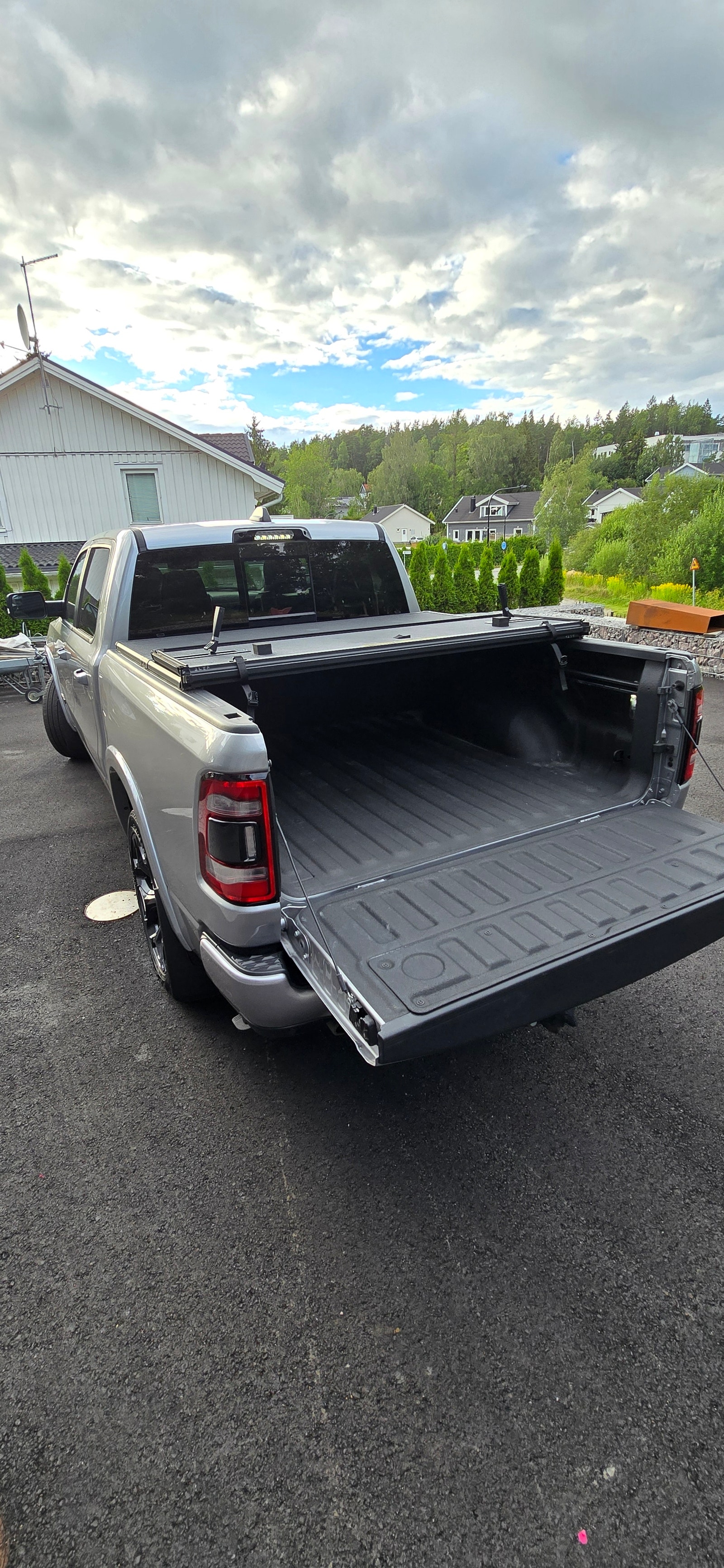 RAM 1500 Crew Cab 5.7 V8 HEMI Flex Fuel 4x4 TorqueFlite, 395hk, 2022