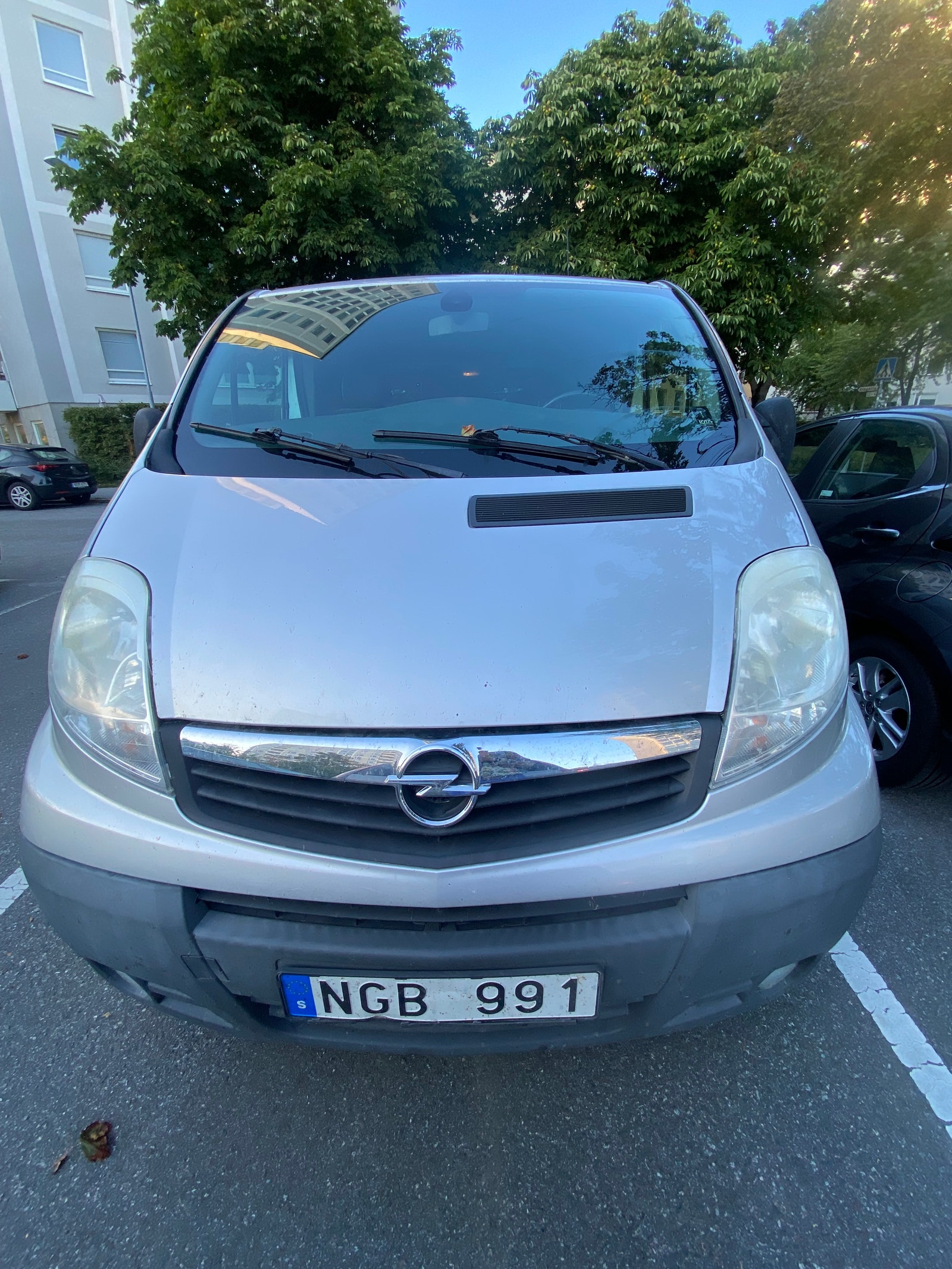 Opel Vivaro Panel Van 2.9t 2.0 CDTI Manual, 114hp, 2013