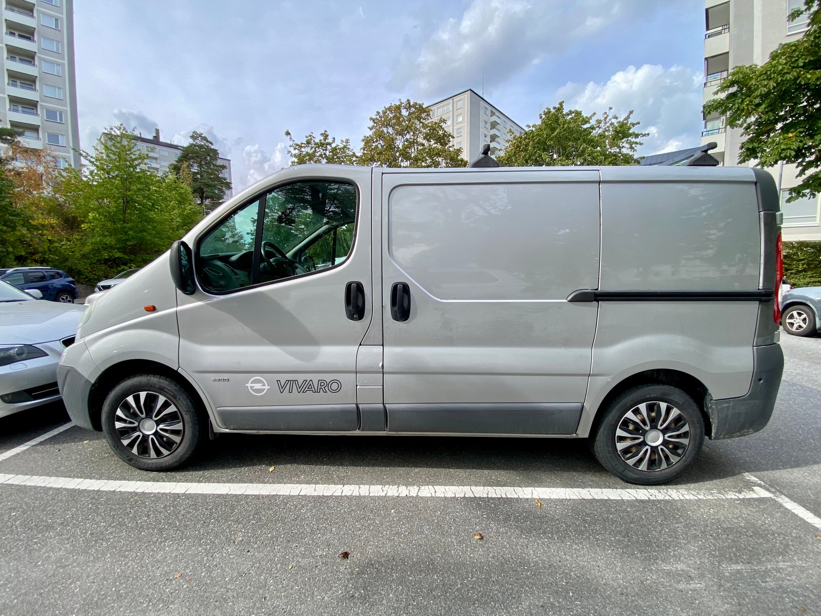 Opel Vivaro Panel Van 2.9t 2.0 CDTI Manual, 114hp, 2013