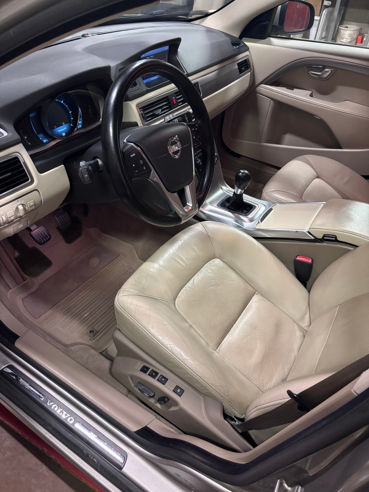 Volvo V70 D4 Manual, 163hp, 2014
