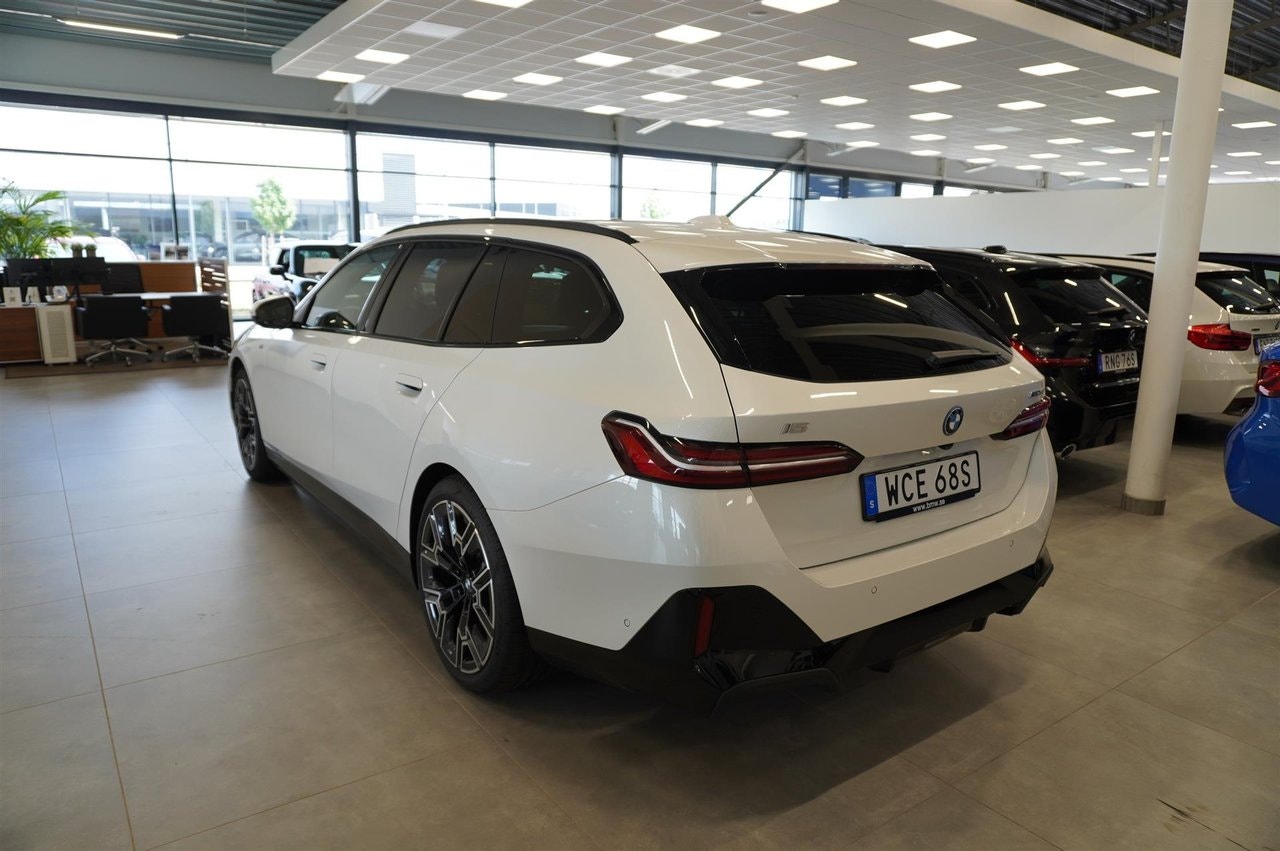 BMW i5 eDrive40 Touring, 340hk, 2025