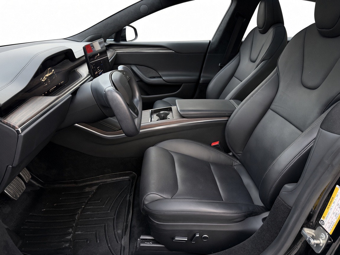 Tesla Model S, 670ps, 2023