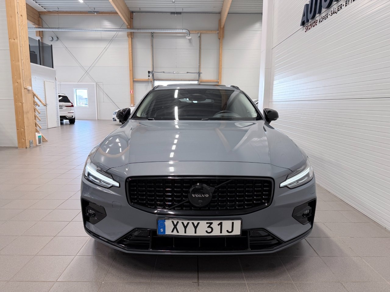 Volvo V60 B4 Geartronic, 8-trins, 197ps, 2023