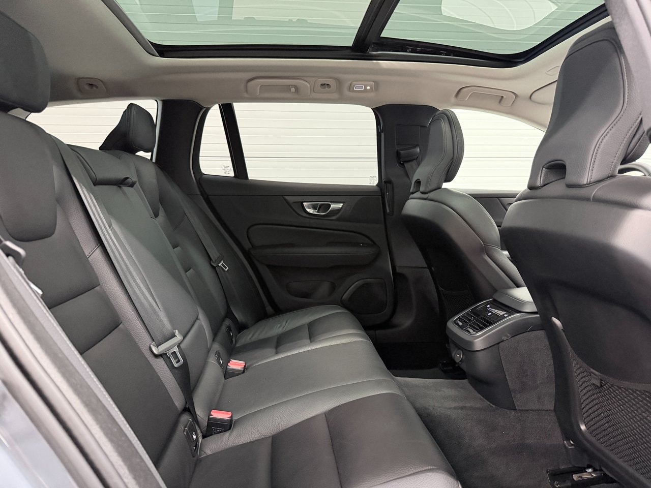 Volvo V60 B4 Geartronic, 8-trins, 197ps, 2023