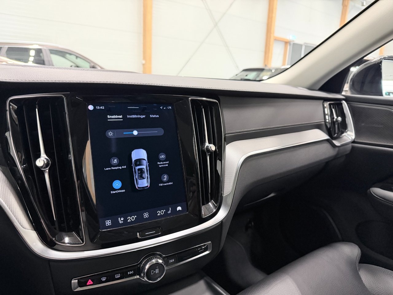 Volvo V60 B4 Geartronic, 8-trins, 197ps, 2023