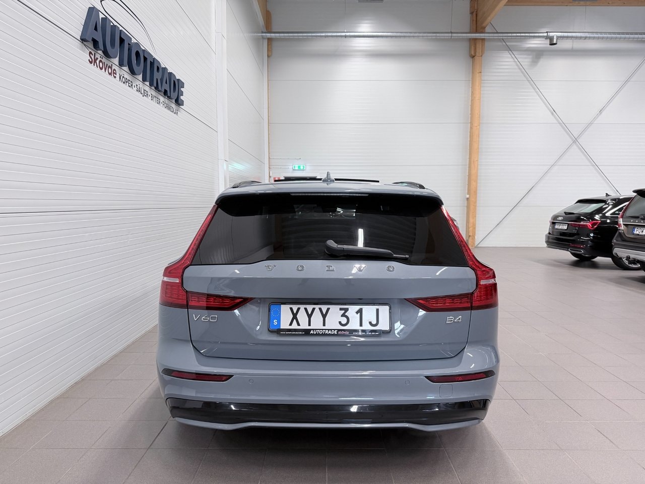 Volvo V60 B4 Geartronic, 8-trins, 197ps, 2023