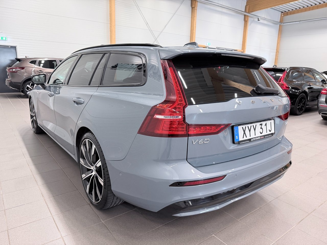 Volvo V60 B4 Geartronic, 8-trins, 197ps, 2023